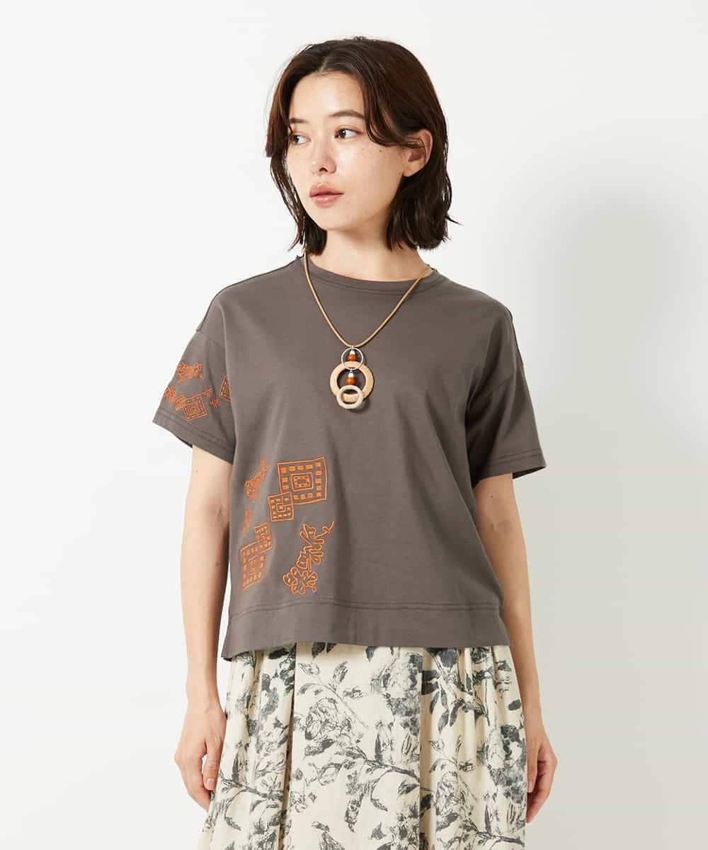 NHKHE61170 GIANNI LO GIUDICE(小さいサイズ) コットン天竺刺繍カットソー