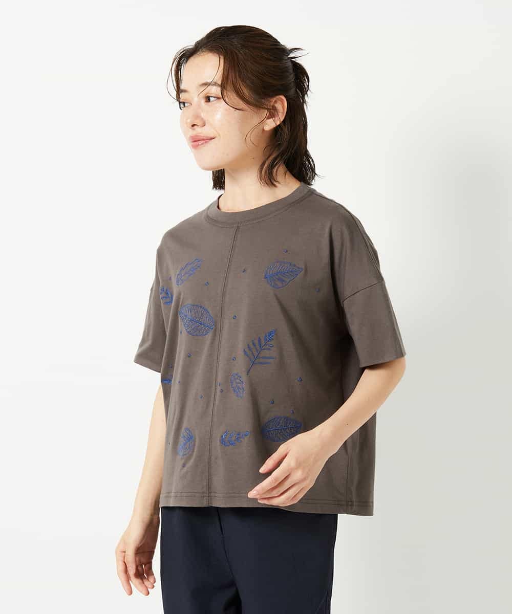 NHKHE62180 GIANNI LO GIUDICE(小さいサイズ) コットン天竺リーフ刺繍カットソー