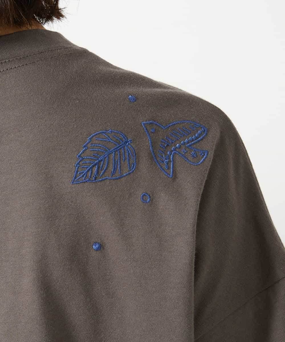 NHKHE62180 GIANNI LO GIUDICE(小さいサイズ)(メゾン ドゥ サンク) コットン天竺リーフ刺繍カットソー ブラウン