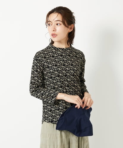 NHKHF89150 GIANNI LO GIUDICE(小さいサイズ) ジオメトリックプリントボトルネックカットソー