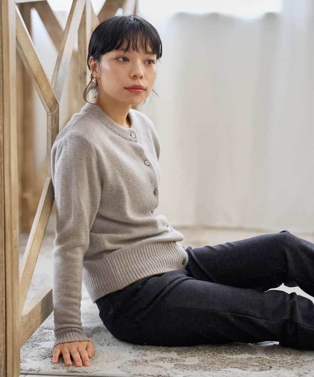 NHSAI86390 GIANNI LO GIUDICE(小さいサイズ)(メゾン ドゥ サンク) ピュアカシミヤクルーネックカーディガン ライトイエロー