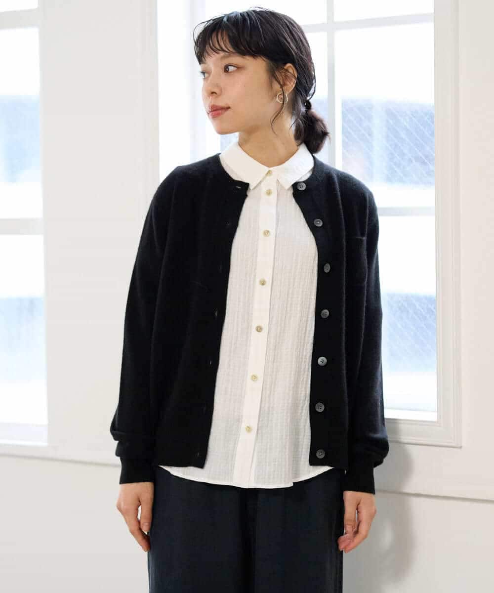 NHSAI87390 GIANNI LO GIUDICE(小さいサイズ)(メゾン ドゥ サンク) カシミヤクルーネックカーディガン ブルー