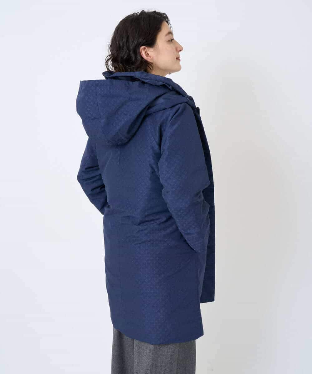 NHUAE30720 GIANNI LO GIUDICE(小さいサイズ)(メゾン ドゥ サンク) シャドードットジャガードダウンコート ネイビー