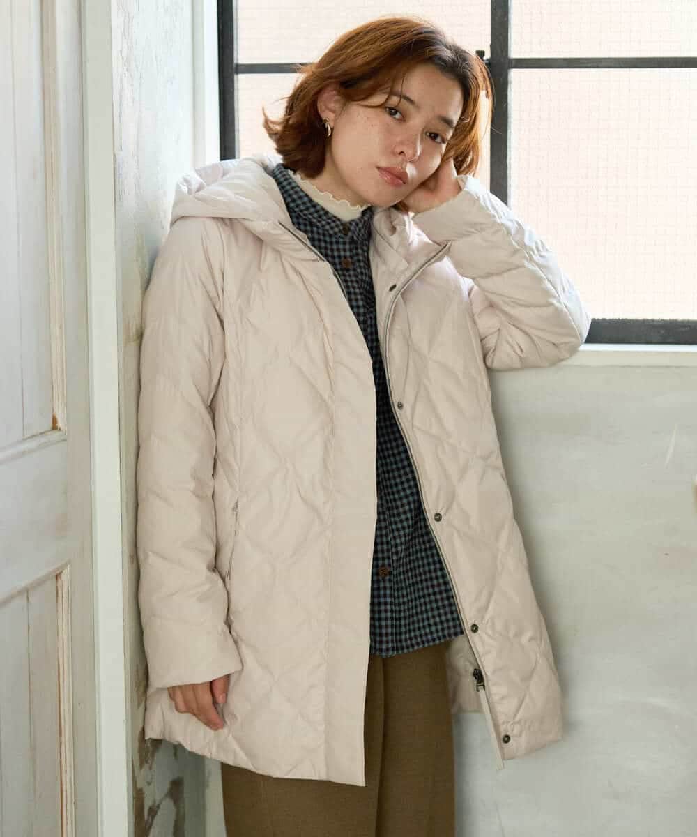 NHUAI86590 GIANNI LO GIUDICE(小さいサイズ)(メゾン ドゥ サンク) サテンリッチタフタダウンコート アイボリー