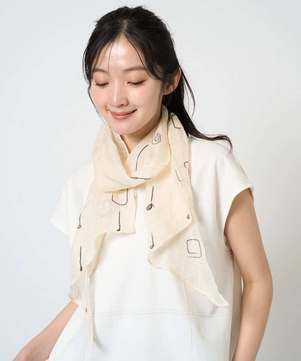 NK3GE46080 GIANNI LO GIUDICE(ジャンニ ロ ジュディチェ) ドットエンブロイダリーストール アイボリー