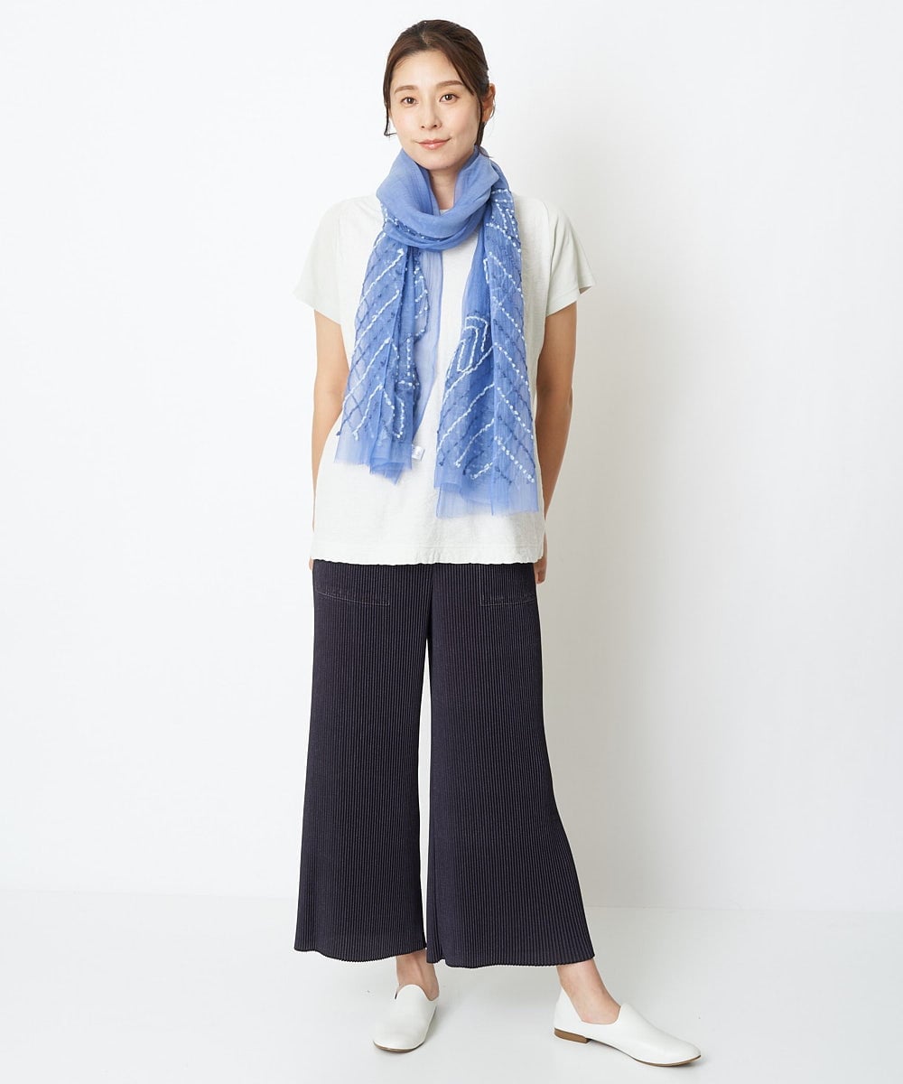 NK3GS04160 GIANNI LO GIUDICE(ジャンニ ロ ジュディチェ) ブルーリーフ柄コットンシルク刺繍スカーフ ブルー
