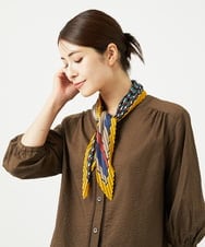NK3JB02080 GIANNI LO GIUDICE(ジャンニ ロ ジュディチェ) ストライプ幾何プリーツプチスカーフ イエロー