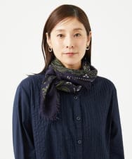 NK3JB06160 GIANNI LO GIUDICE(ジャンニ ロ ジュディチェ) [洗える]スクエアサラサストール カーキ