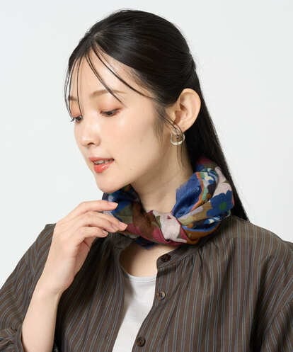 NK3JD05140 GIANNI LO GIUDICE フラワープリントスクエアスカーフ