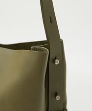 NK5AV01190 GIANNI LO GIUDICE(ジャンニ ロ ジュディチェ) カウバケットバッグ カーキ
