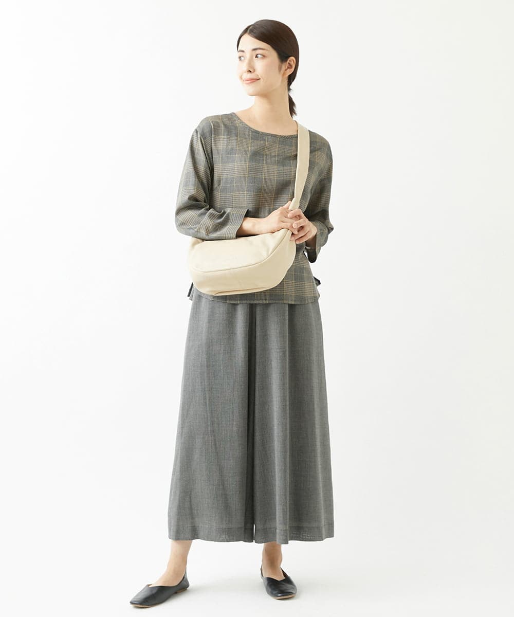 NK5AV02150 GIANNI LO GIUDICE(ジャンニ ロ ジュディチェ) シープハンドルバッグ ベージュ