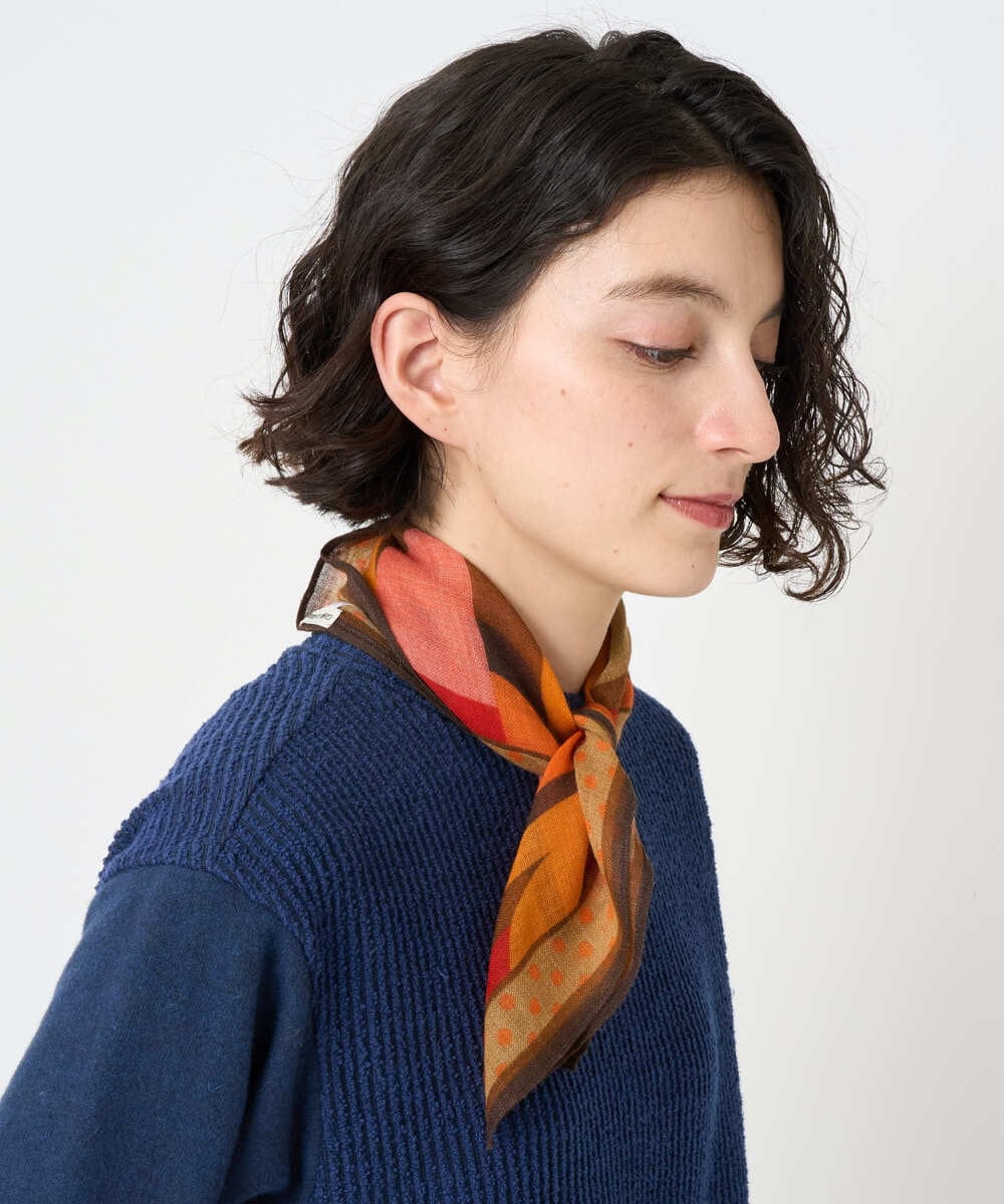 NR3AE13150 GIANNI LO GIUDICE(小さいサイズ)(メゾン ドゥ サンク) ミニキカスクエアストール オレンジ