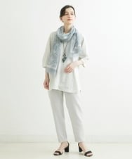 NR3GS06080 GIANNI LO GIUDICE(小さいサイズ)(メゾン ドゥ サンク) [洗える]ラインフラワーコットンシルクスカーフ ライトグレー