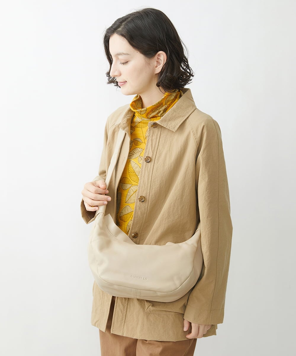 NR5AV02150 GIANNI LO GIUDICE(小さいサイズ)(メゾン ドゥ サンク) シープレザー三日月型ショルダーバッグ ベージュ