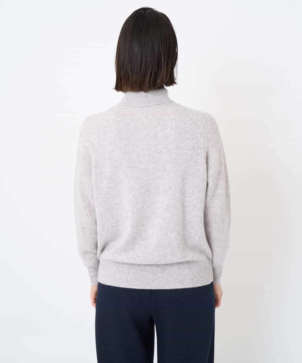 NSFAF83360 Maison de CINQ(メゾン ドゥ サンク) タートルネックカシミヤニット ライトグレー