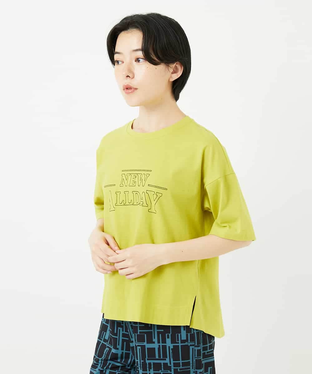 NSKHC90160 Maison de CINQ(メゾン ドゥ サンク) ワイドシルエット刺繡デザインTシャツ ベージュ