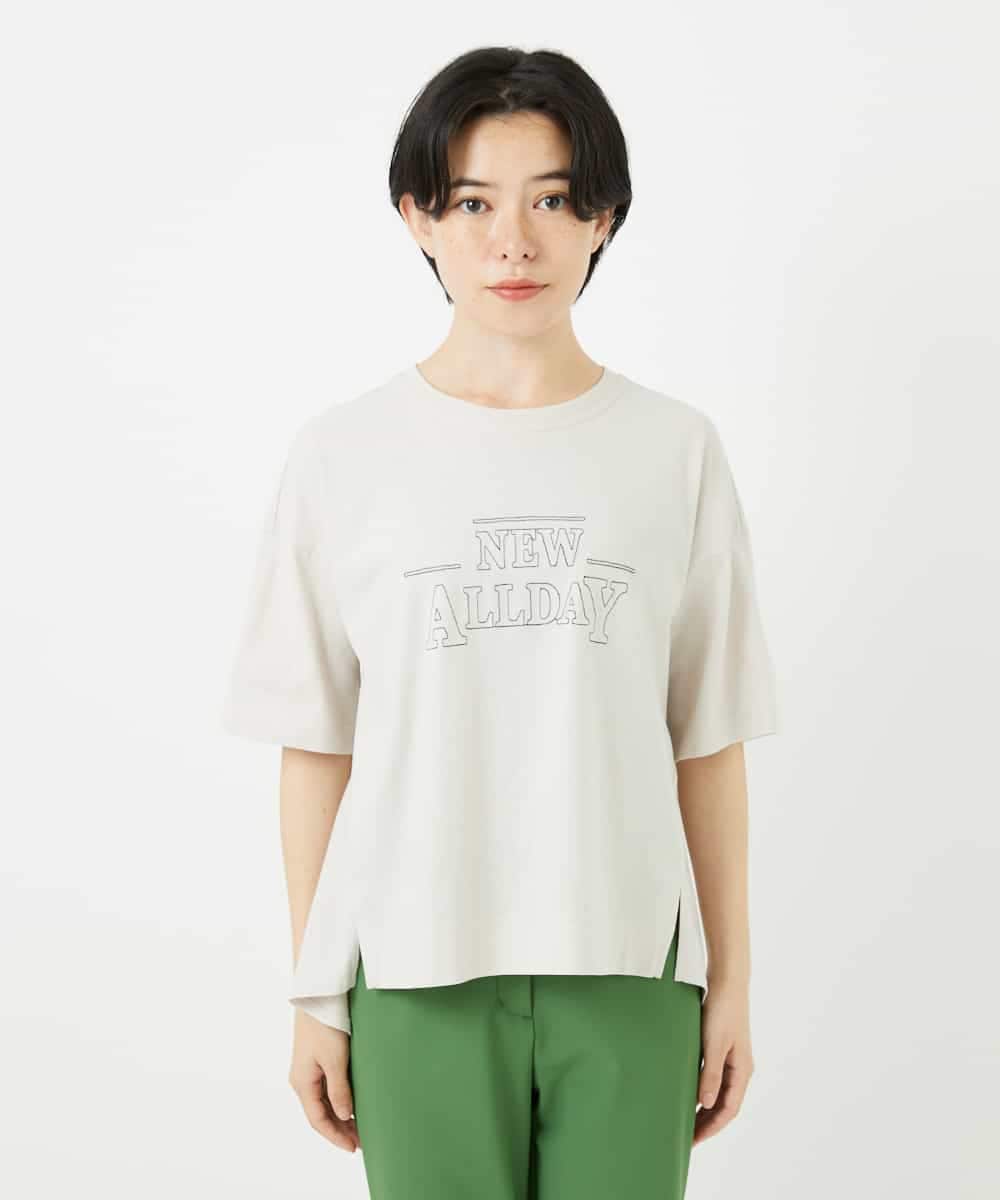 NSKHC90160 Maison de CINQ(メゾン ドゥ サンク) ワイドシルエット刺繡デザインTシャツ ベージュ