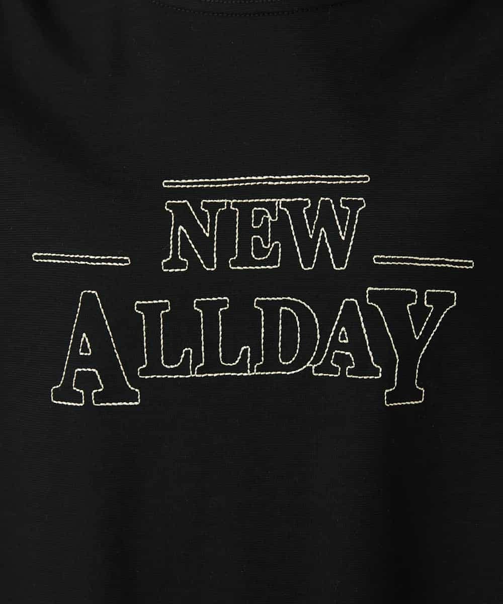 NSKHC90160 Maison de CINQ(メゾン ドゥ サンク) ワイドシルエット刺繡デザインTシャツ ベージュ