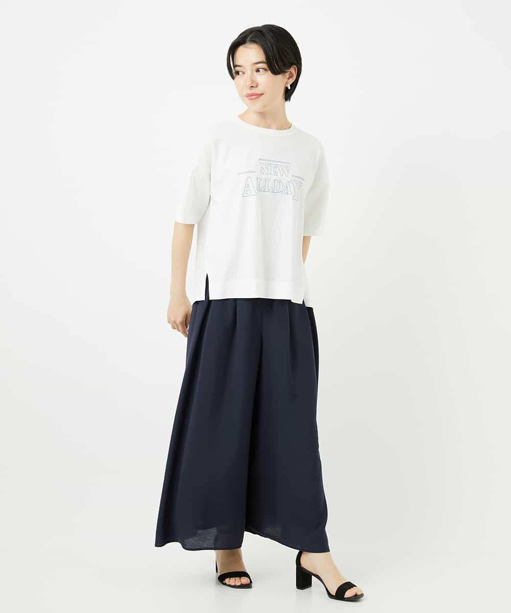 NSKHC90160 Maison de CINQ(メゾン ドゥ サンク) ワイドシルエット刺繡デザインTシャツ ベージュ