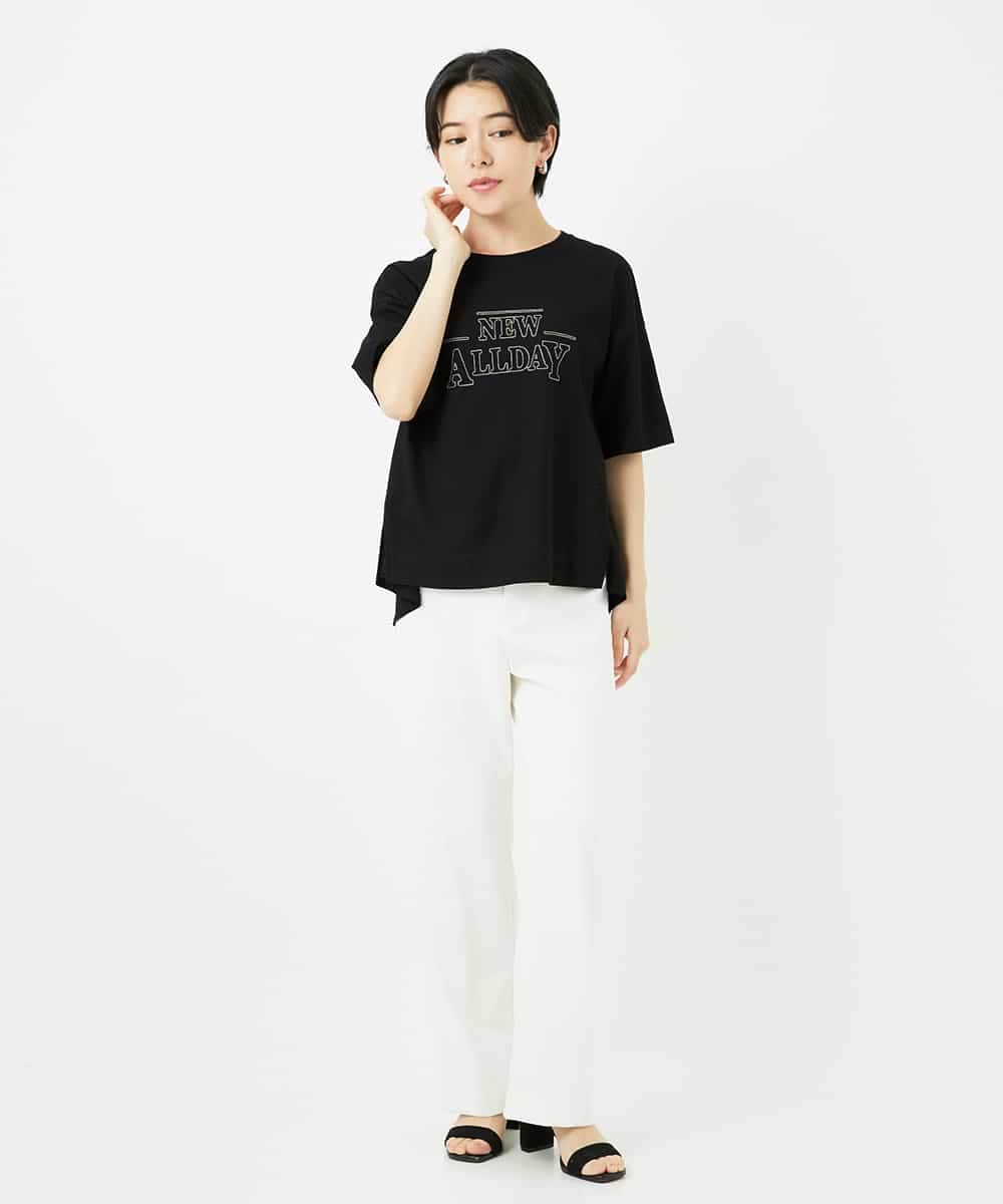 NSKHC90160 Maison de CINQ(メゾン ドゥ サンク) ワイドシルエット刺繡デザインTシャツ ベージュ
