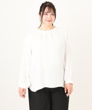 OLBDA02079 eur3(エウルキューブ) 【大きいサイズ/11号サイズあり】タックパールブラウス ホワイト(90)