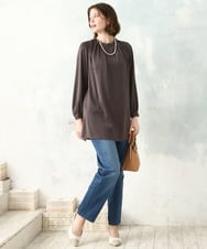 OLBDD01089 eur3(エウルキューブ) 【WEB先行販売】【大きいサイズ/11号サイズあり】タックネックサテンブラウス ダークグレー(93)