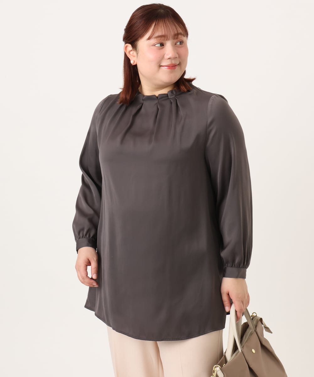 OLBDD01089 eur3(エウルキューブ) 【WEB先行販売】【大きいサイズ/11号サイズあり】タックネックサテンブラウス ダークグレー(93)