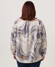 OLBDD10089 eur3(エウルキューブ) 【WEB先行販売】【大きいサイズ】アブストラクトプリントブラウス ベージュ(82)
