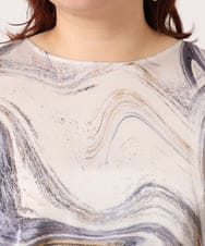 OLBDD10089 eur3(エウルキューブ) 【WEB先行販売】【大きいサイズ】アブストラクトプリントブラウス ベージュ(82)