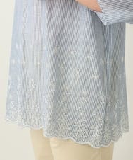 OLBEA16119 eur3(エウルキューブ) 【大きいサイズ】シャーリング刺繍ブラウス ライトブルー(50)