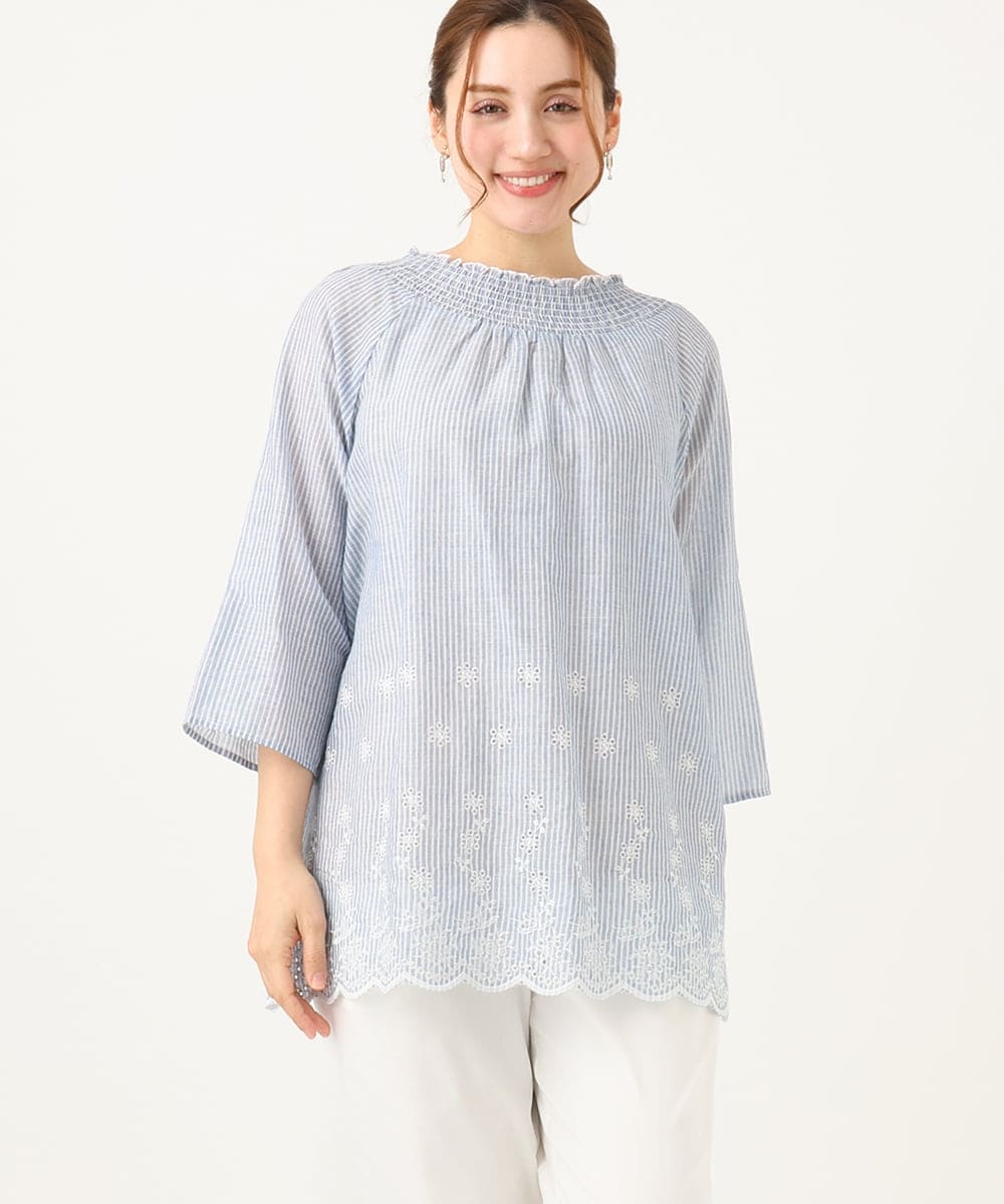 OLBEA16119 eur3(エウルキューブ) 【大きいサイズ】シャーリング刺繍ブラウス ライトブルー(50)