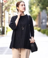 OLBEA16119 eur3(エウルキューブ) 【大きいサイズ】シャーリング刺繍ブラウス ブラック(94)