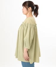 OLBED20109 eur3(エウルキューブ) 【大きいサイズ】レースコンビシャーリングブラウス カーキ