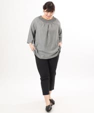 OLBED21099 eur3(エウルキューブ) 【WEB先行販売】【大きいサイズ】ギンガムシャーリングブラウス ブラック