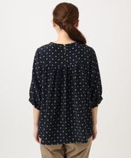 OLBED22089 eur3(エウルキューブ) 【大きいサイズ】フラワープロバンスプリントブラウス ネイビー