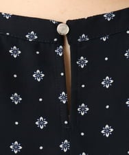 OLBED22089 eur3(エウルキューブ) 【大きいサイズ】フラワープロバンスプリントブラウス ネイビー