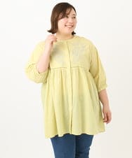 OLBFA06089 eur3(エウルキューブ) 【大きいサイズ】フラワー刺繍ブラウス イエロー(25)