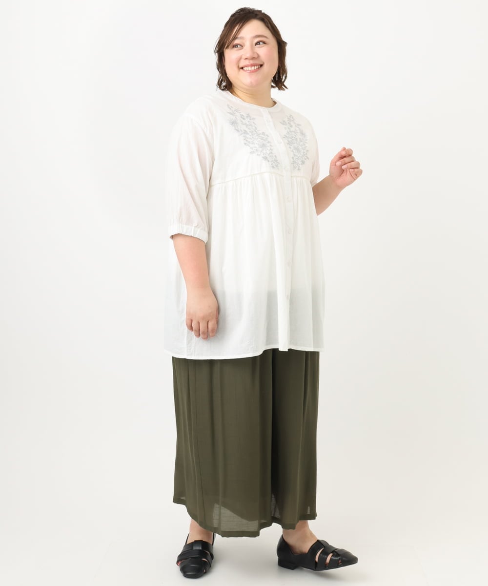 OLBFA06089 eur3(エウルキューブ) 【大きいサイズ】フラワー刺繍ブラウス ホワイト(90)