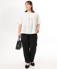 OLBFD23089 eur3(エウルキューブ) 【WEB先行販売】【大きいサイズ/11号サイズあり】フレアハーフスリーブブラウス ホワイト(無地）