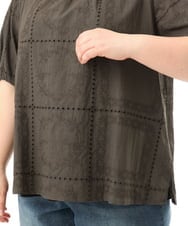 OLBFD24099 eur3(エウルキューブ) 【WEB先行販売】【大きいサイズ】エンブロイダリーブラウス ダークグレー
