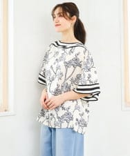 OLBFD27089 eur3(エウルキューブ) 【WEB先行販売】【大きいサイズ】スカーフプリントブラウス アイボリー