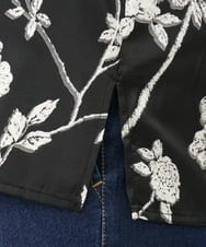 OLBFD27089 eur3(エウルキューブ) 【WEB先行販売】【大きいサイズ】スカーフプリントブラウス ブラック