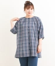 OLBFS11080 eur3(エウルキューブ) 【大きいサイズ/11号サイズあり】バックタックチェック柄ブラウス ネイビー(57)