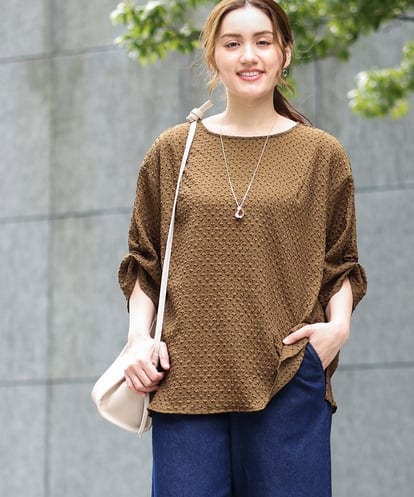 OLBGA22089 eur3 【大きいサイズ】エンボスドットブラウス
