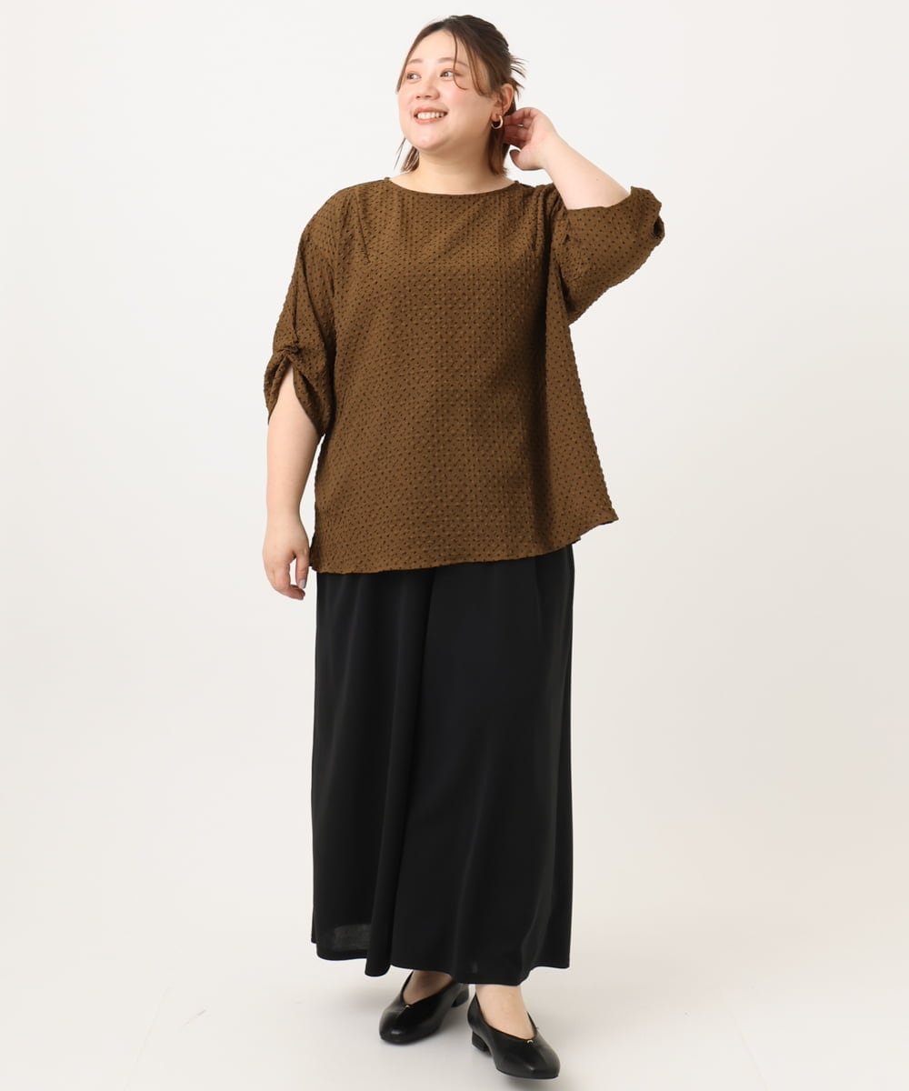 OLBGA22089 eur3(エウルキューブ) 【大きいサイズ】エンボスドットブラウス モカ(84)