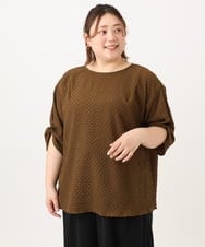 OLBGA22089 eur3(エウルキューブ) 【大きいサイズ】エンボスドットブラウス モカ(84)