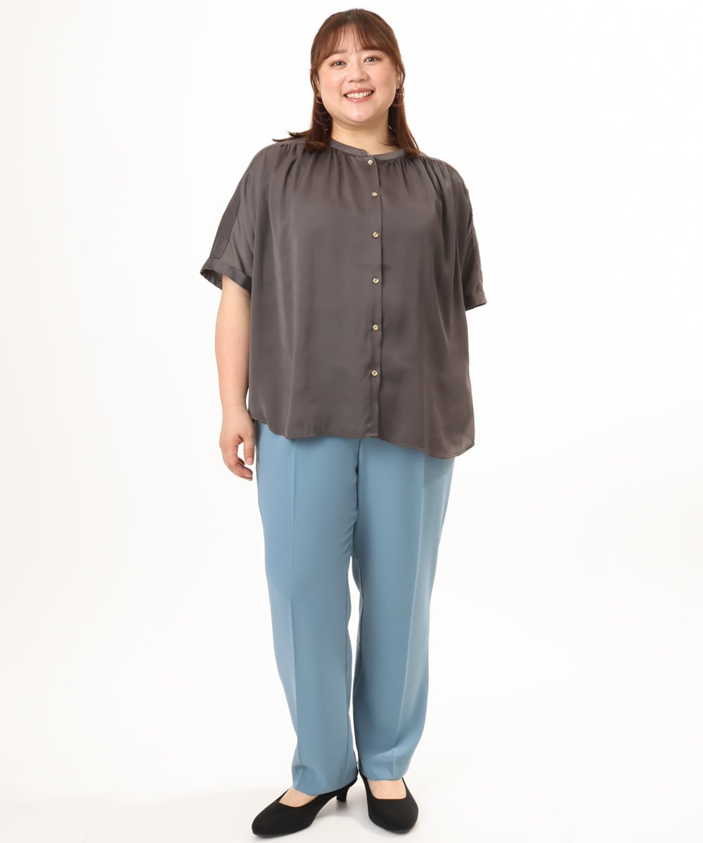 OLBGD02069 eur3(エウルキューブ) 【大きいサイズ/a.v.v×eur3】【接触冷感/UVカット】サテンギャザーブラウス ダークグレー
