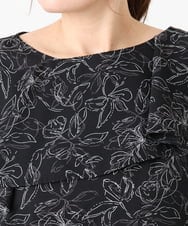 OLBHA25089 eur3(エウルキューブ) 【WEB先行販売】【大きいサイズ】フリルカラーフラワープリントブラウス ブラック(94)