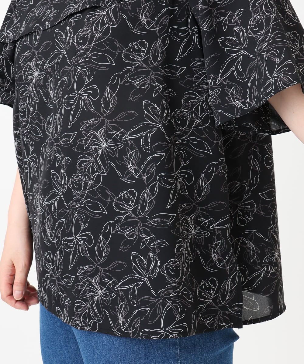 OLBHA25089 eur3(エウルキューブ) 【WEB先行販売】【大きいサイズ】フリルカラーフラワープリントブラウス ブラック(94)
