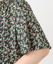 OLBHA36089 eur3(エウルキューブ) 【WEB先行販売】【大きいサイズ】フルーツプリントブラウス ネイビー(57)